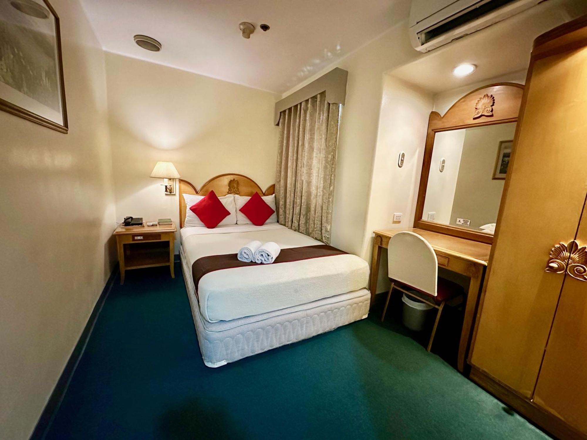 Palladium Suites Hotel Себу Экстерьер фото