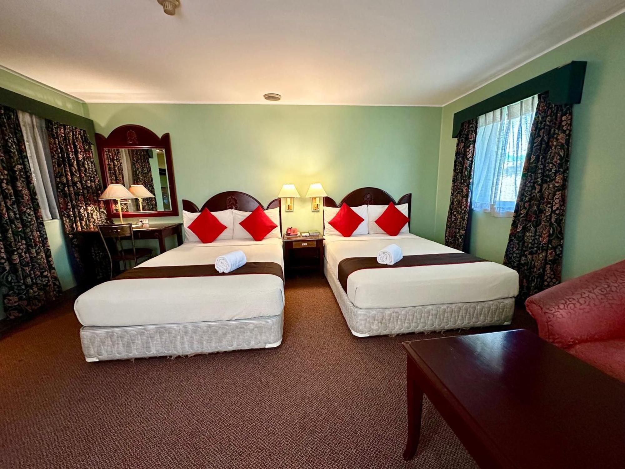 Palladium Suites Hotel Себу Экстерьер фото